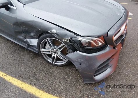 2018 Mercedes-Benz E 400 z USA, uszkodzony, nr VIN WDD1J6FB7JF042117